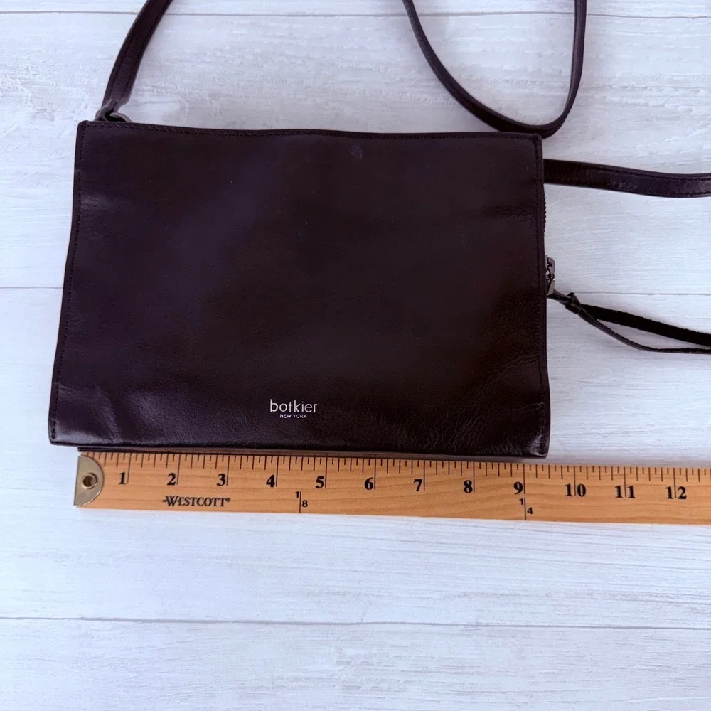 Botkier New York Warren City Small Crossbody Bag Black Leather Studded‎